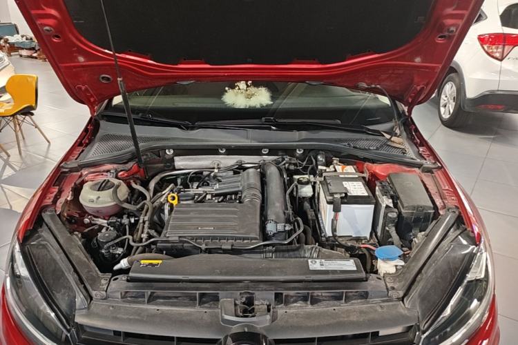 Used Volkswagen Golf 2020 Zhiai Edition 280TSI DSG Comfort Model Engine Bay