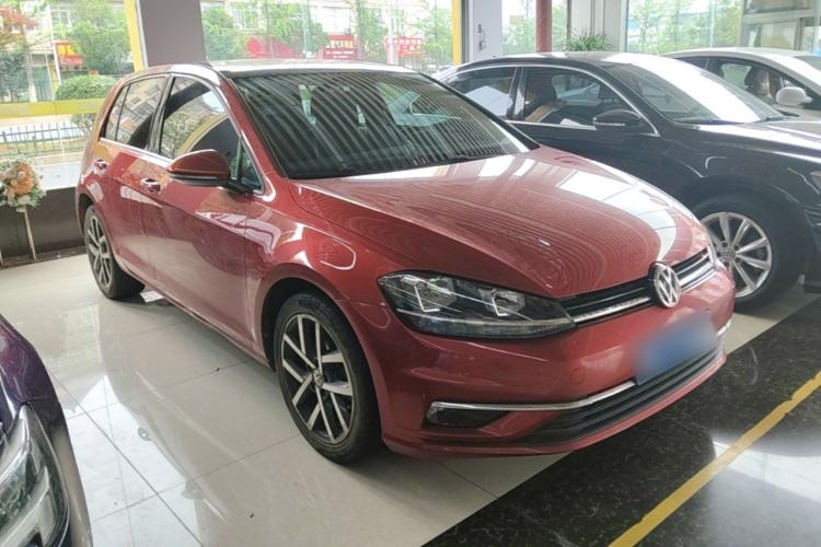 Used Volkswagen Golf 2020 Zhiai Edition 280TSI DSG Comfort Model Front Right 45 Deg