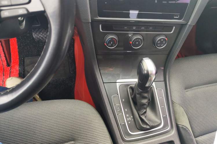 Used Volkswagen Golf 2020 280TSI DSG Comfort Version Gear Lever