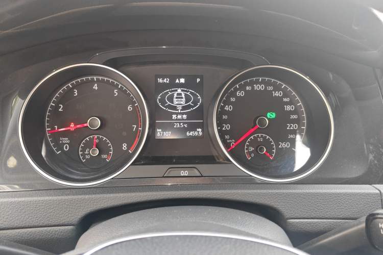 Used Volkswagen Golf 2020 Zhiai Edition 280TSI DSG Comfort Model Instrument Cluster