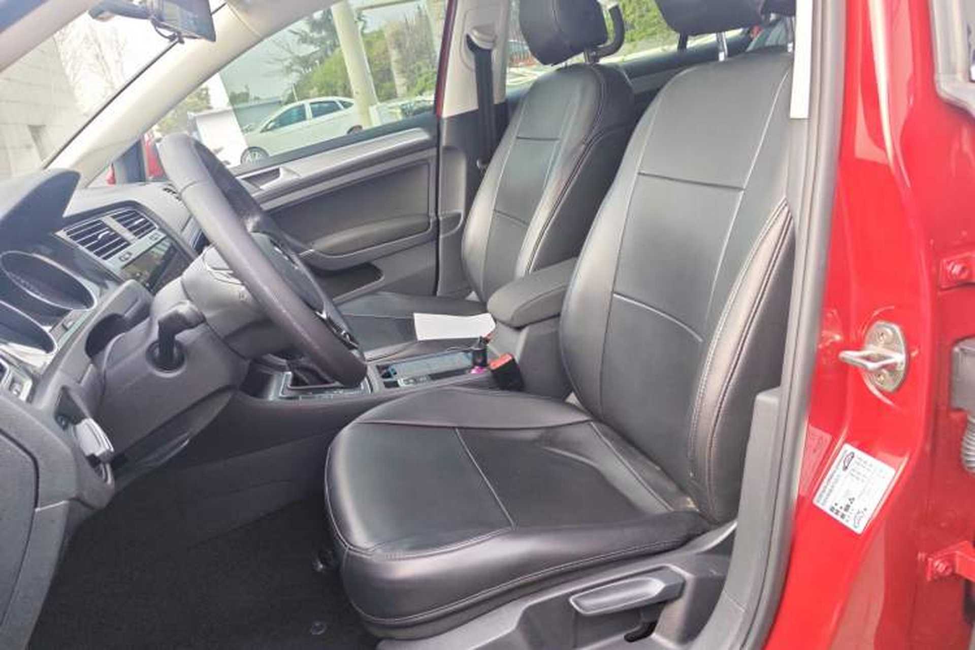 Used Volkswagen Golf 2020 200TSI DSG Comfortable and Ambitious Edition Left Front Seat