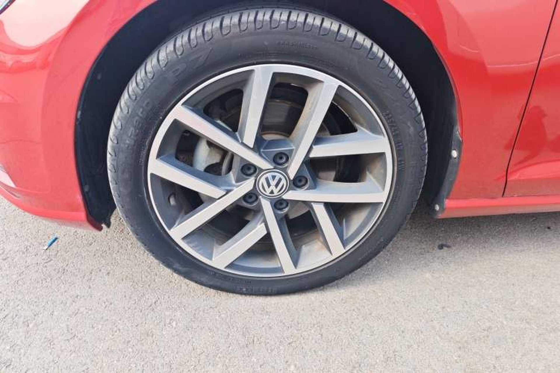 Used Volkswagen Golf 2020 200TSI DSG Comfortable and Ambitious Edition Left Front Wheel Hub