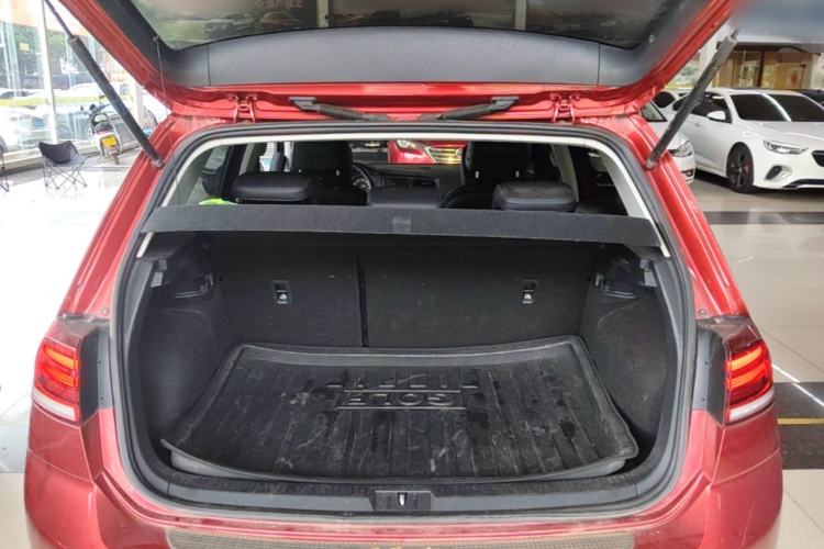 Used Volkswagen Golf 2020 Zhiai Edition 280TSI DSG Comfort Model Trunk
