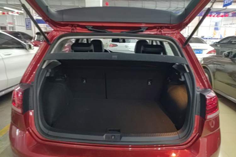 Used Volkswagen Golf 2020 280TSI DSG Comfort Version Trunk