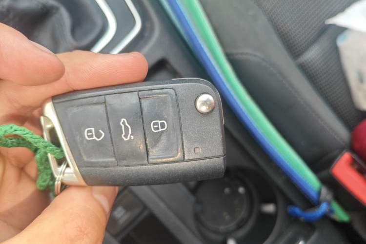 Used Volkswagen Golf 2020 Zhiai Edition 280TSI DSG Comfort Model Vehicle Key