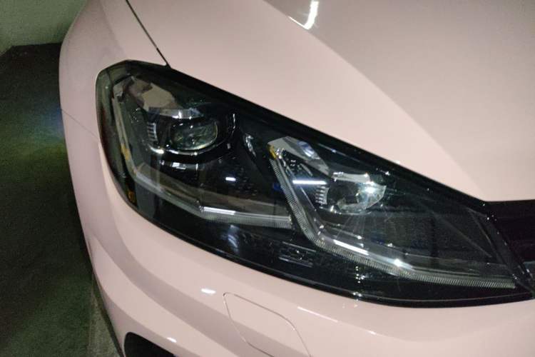 Used Volkswagen Golf 2020 Charming Edition 280TSI DSG R-Line Right Front Headlight
