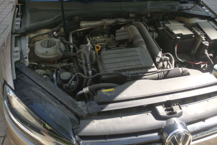 Used Volkswagen Golf 2020 Zhiai Edition 280TSI DSG Comfort Model Engine Bay Right