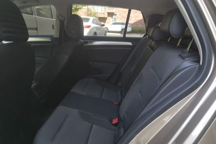 Used Volkswagen Golf 2020 Zhiai Edition 280TSI DSG Comfort Model Left Rear Seat
