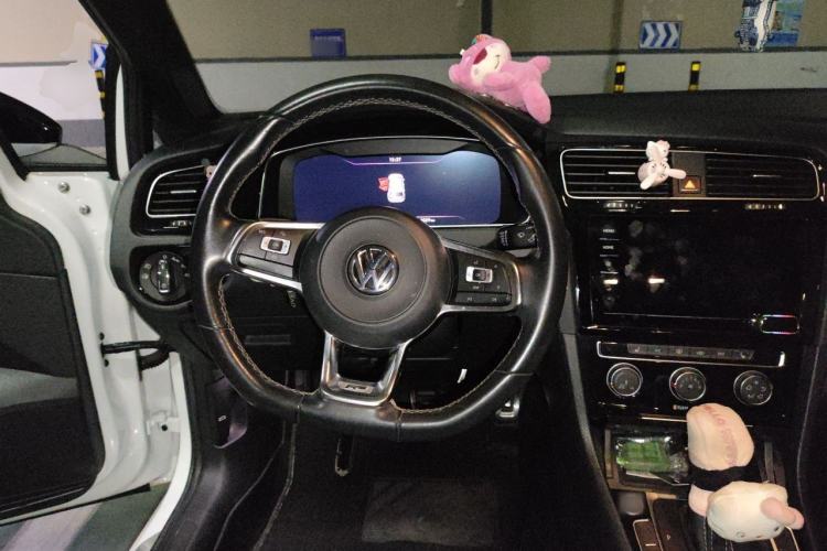 Used Volkswagen Golf 2020 Charming Edition 280TSI DSG R-Line Steering Wheel
