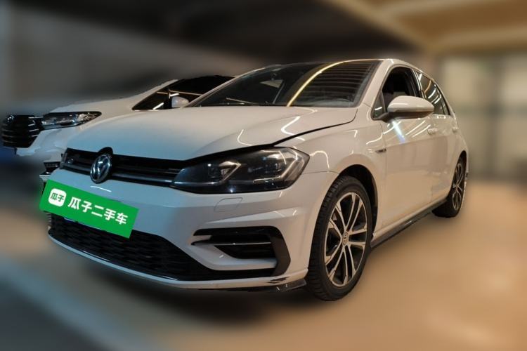 Used Volkswagen Golf 2020 Charming Edition 280TSI DSG R-Line Guazi used car, China used car export, Used car for sale, Used  cars, Cheapest cars for sale