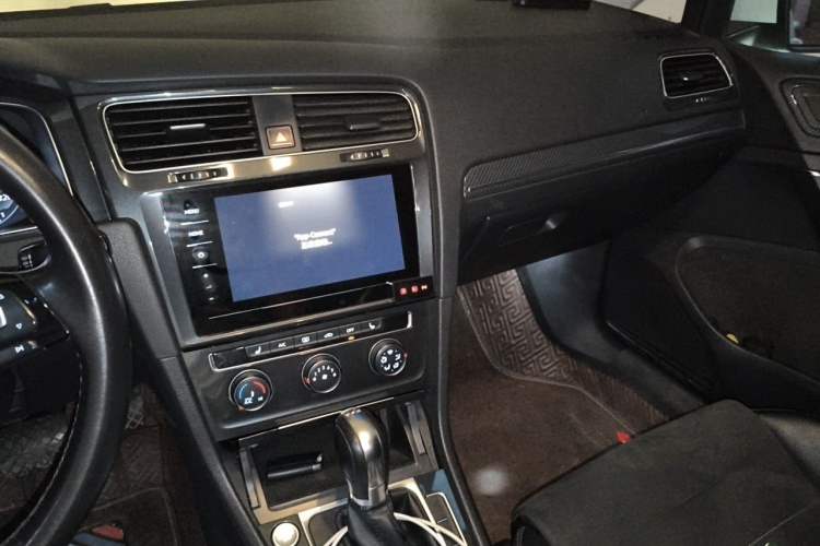 Used Volkswagen Golf 2020 Zhiai Edition 280TSI DSG Luxury Model Audio And AC Panel