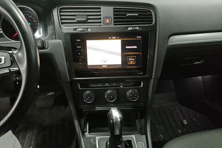 Used Volkswagen Golf 2020 280TSI DSG Comfort Version Audio And AC Panel