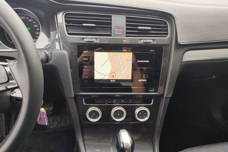 Used Volkswagen Golf 2020 280TSI DSG Comfort Version Audio And AC Panel