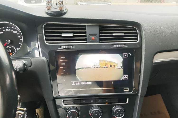 Used Volkswagen Golf 2020 200TSI DSG Comfortable and Ambitious Edition Audio And AC Panel