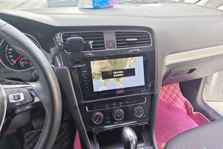 Used Volkswagen Golf 2020 Zhiai Edition 280TSI DSG Comfort Model Audio And AC Panel