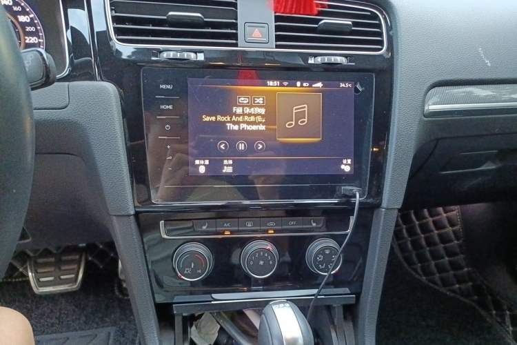 Used Volkswagen Golf 2020 Charming Edition 280TSI DSG R-Line Audio And AC Panel