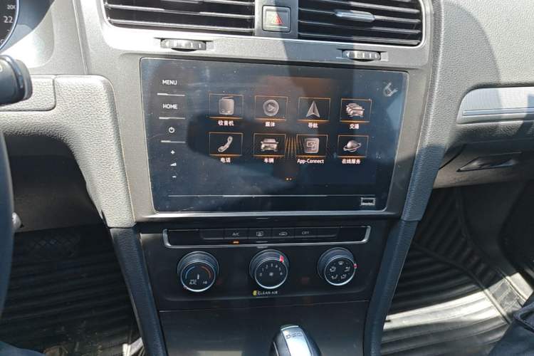 Used Volkswagen Golf 2020 280TSI DSG Comfort Version Audio And AC Panel