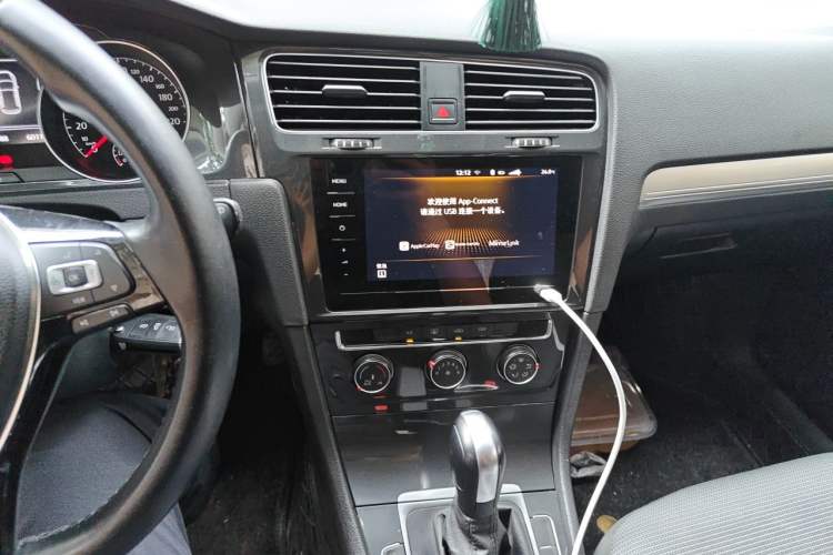 Used Volkswagen Golf 2020 280TSI DSG Comfort Version Audio And AC Panel