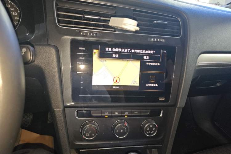 Used Volkswagen Golf 2020 280TSI DSG Comfort Version Audio And AC Panel