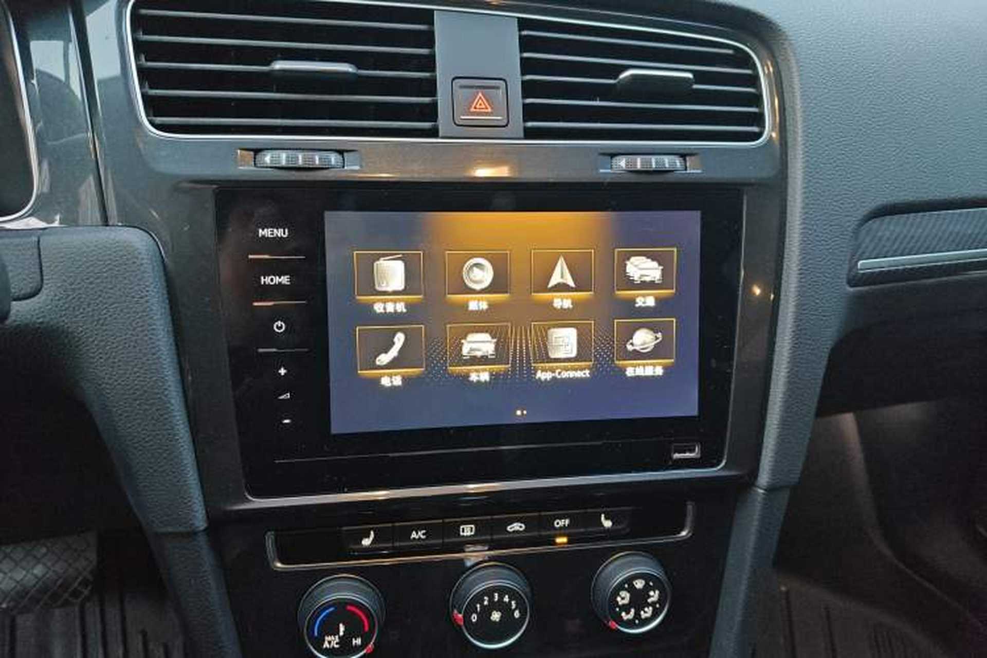 Used Volkswagen Golf 2020 Zhiai Edition 280TSI DSG Luxury Model Audio And AC Panel