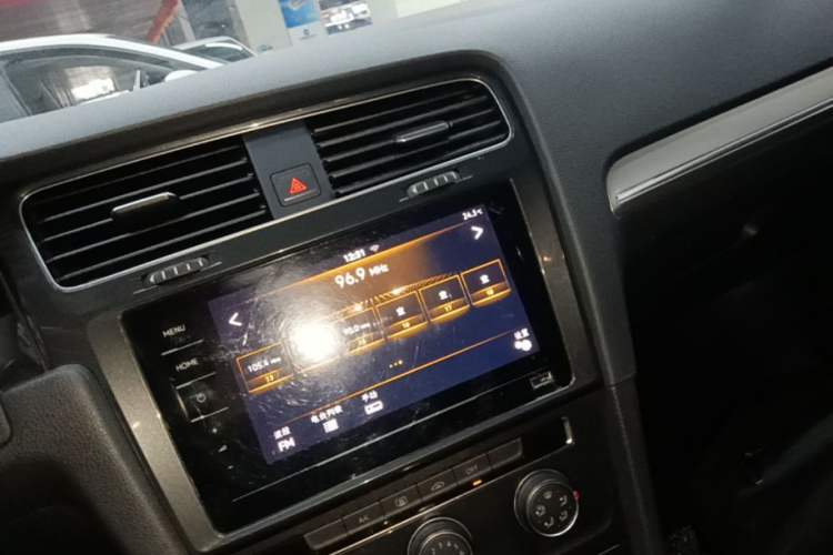 Used Volkswagen Golf 2020 280TSI DSG Comfort Version Audio And AC Panel