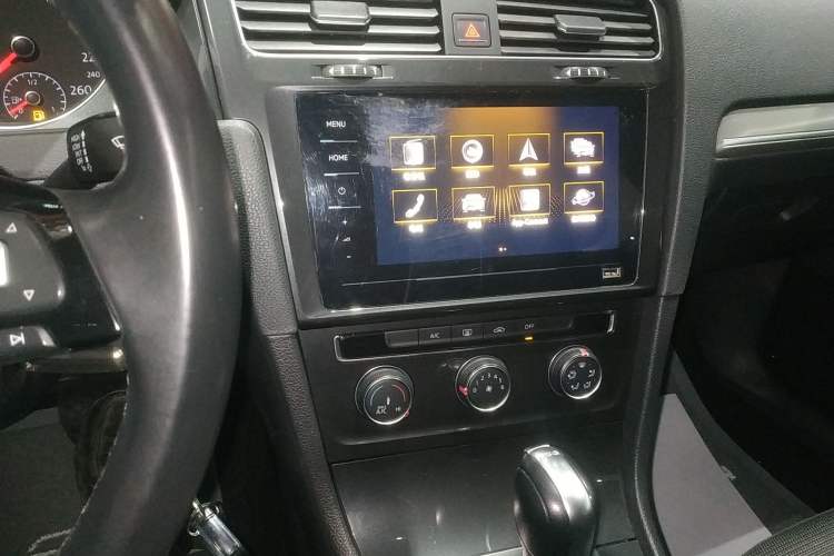 Used Volkswagen Golf 2020 280TSI DSG Comfort Version Audio And AC Panel