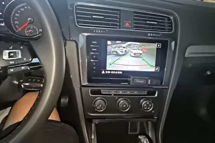 Used Volkswagen Golf 2020 200TSI DSG Comfortable and Ambitious Edition Audio And AC Panel