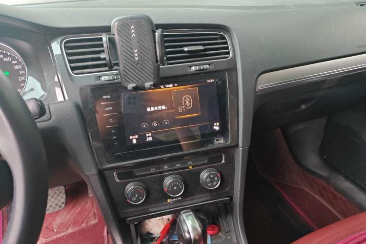 Used Volkswagen Golf 2020 Zhiai Edition 280TSI DSG Comfort Model Audio And AC Panel