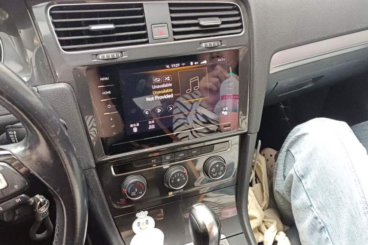 Used Volkswagen Golf 2020 200TSI DSG Comfortable and Ambitious Edition Audio And AC Panel