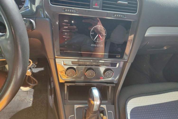 Used Volkswagen Golf 2020 280TSI DSG Comfort Version Audio And AC Panel