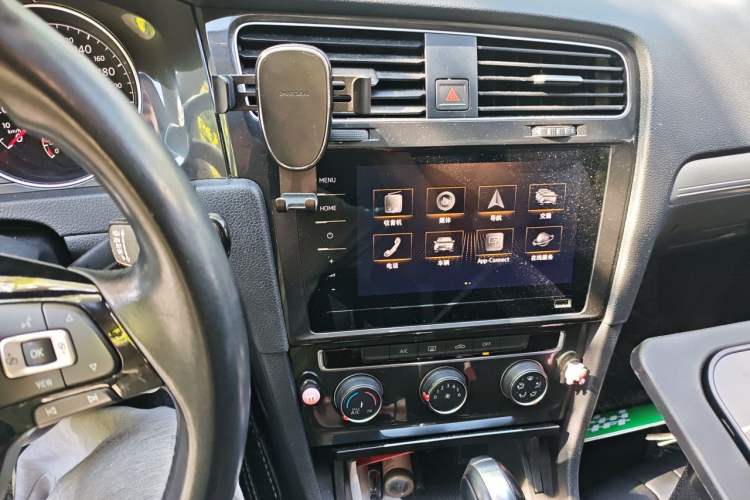 Used Volkswagen Golf 2020 280TSI DSG Comfort Version Audio And AC Panel