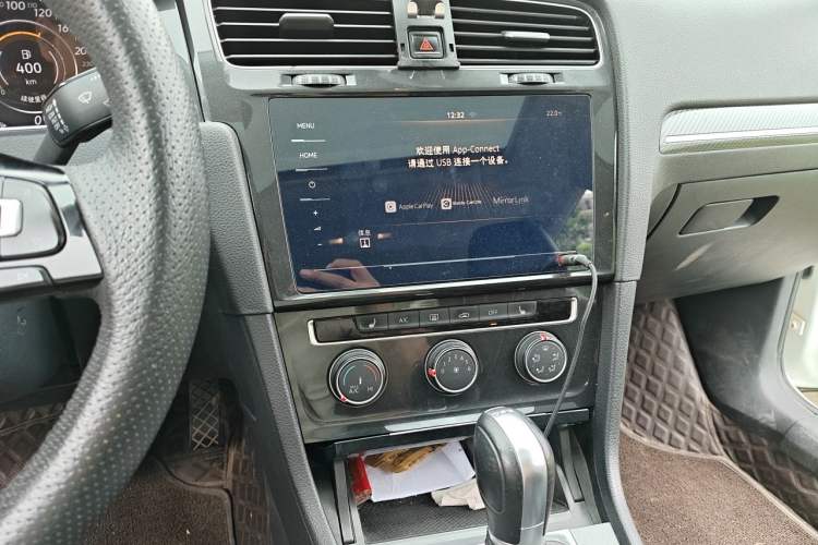 Used Volkswagen Golf 2020 Zhiai Edition 280TSI DSG Luxury Model Audio And AC Panel