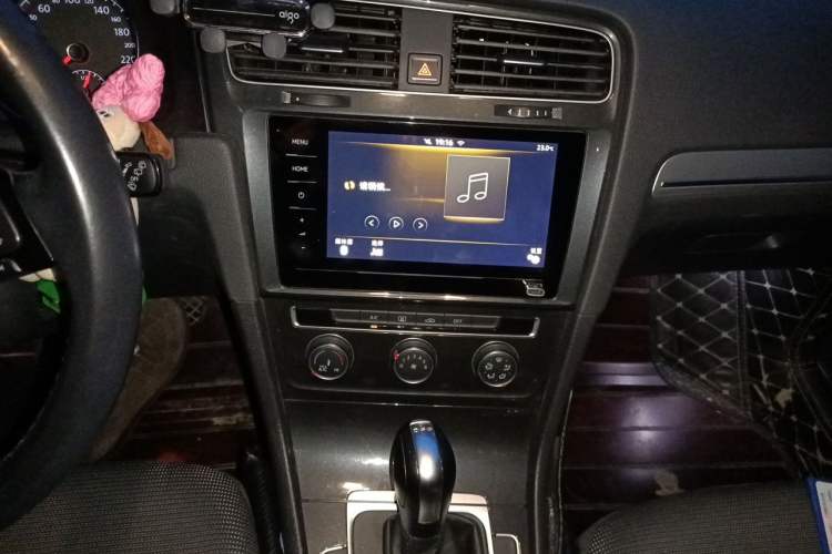 Used Volkswagen Golf 2020 280TSI DSG Comfort Version Audio And AC Panel