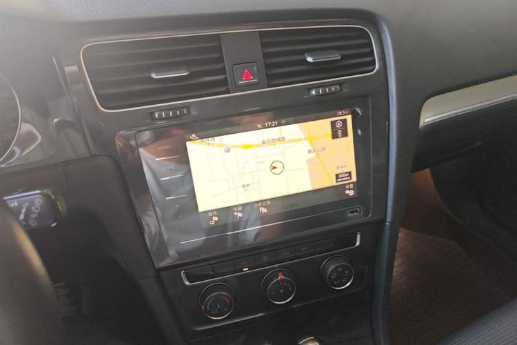 Used Volkswagen Golf 2020 280TSI DSG Comfort Version Audio And AC Panel
