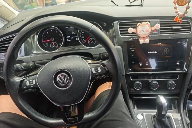 Used Volkswagen Golf 2020 Zhiai Edition 280TSI DSG Comfort Model Center Console