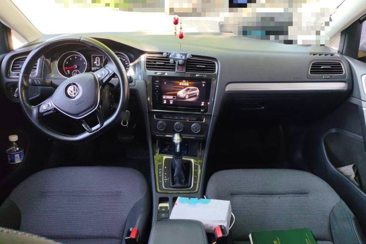 Used Volkswagen Golf 2020 280TSI DSG Comfort Version Center Console