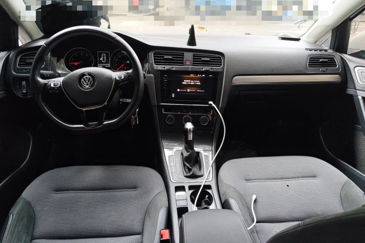 Used Volkswagen Golf 2020 280TSI DSG Comfort Version Center Console