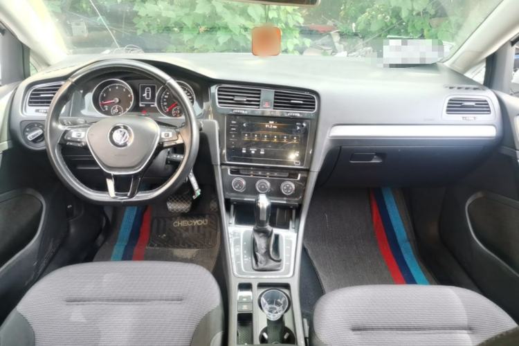 Used Volkswagen Golf 2020 280TSI DSG Comfort Version Center Console
