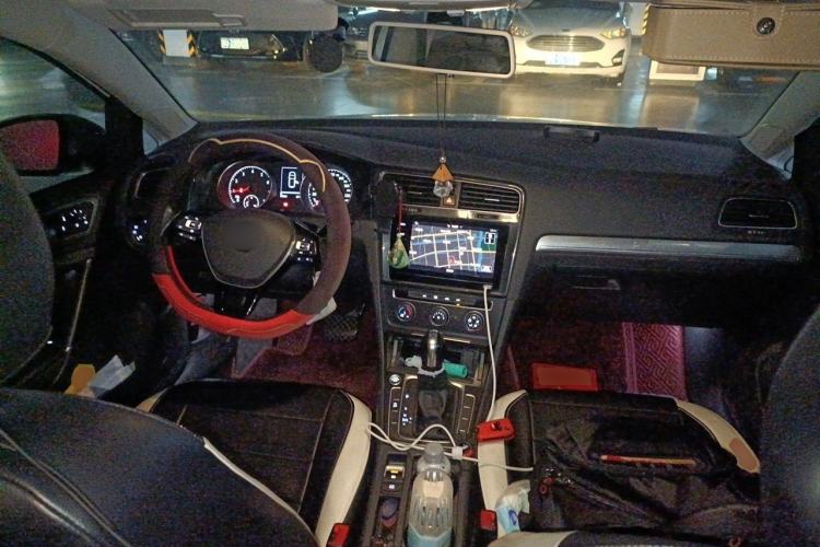 Used Volkswagen Golf 2020 Zhiai Edition 280TSI DSG Comfort Model Center Console