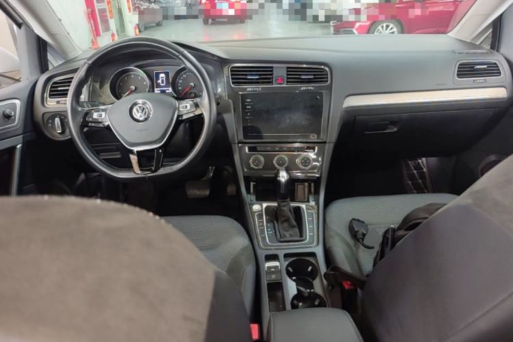 Used Volkswagen Golf 2020 Zhiai Edition 280TSI DSG Comfort Model Center Console
