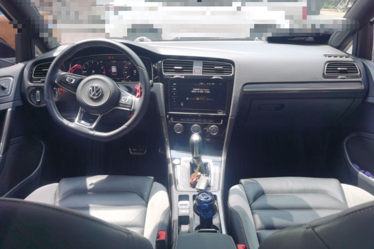 Used Volkswagen Golf 2020 Charming Edition 280TSI DSG R-Line Center Console