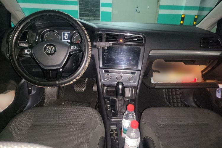Used Volkswagen Golf 2020 280TSI DSG Comfort Version Center Console
