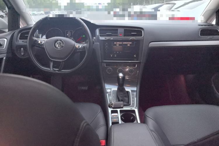 Used Volkswagen Golf 2020 Zhiai Edition 280TSI DSG Comfort Model Center Console