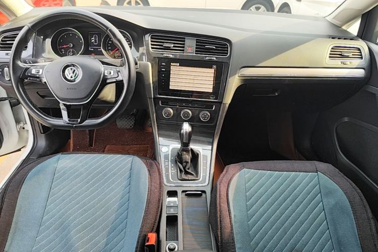 Used Volkswagen Golf 2020 Zhiai Edition 280TSI DSG Comfort Model Center Console