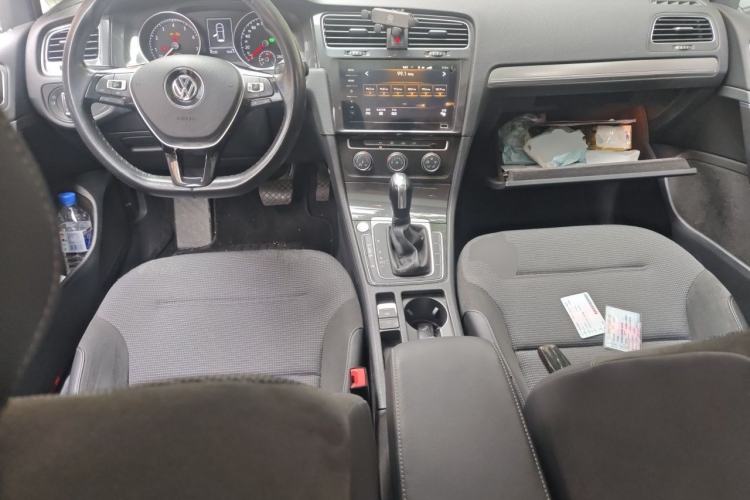 Used Volkswagen Golf 2020 Zhiai Edition 280TSI DSG Comfort Model Center Console