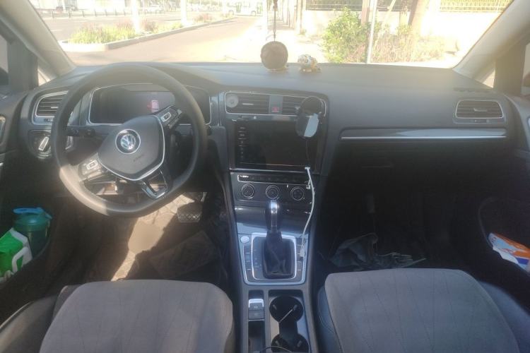 Used Volkswagen Golf 2020 280TSI DSG Luxury Edition Center Console