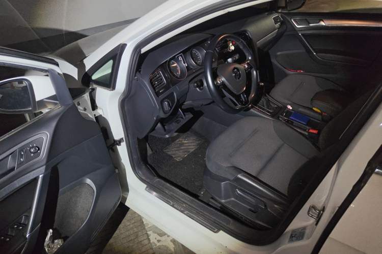 Used Volkswagen Golf 2020 Zhiai Edition 280TSI DSG Comfort Model Driver Seat
