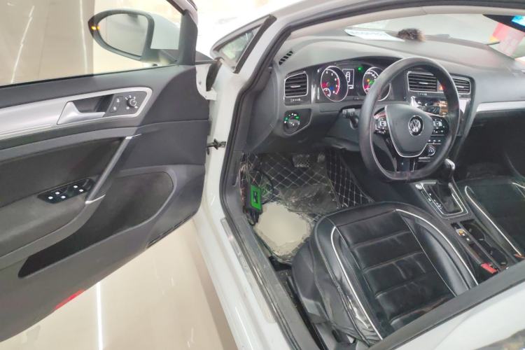 Used Volkswagen Golf 2020 Zhiai Edition 200TSI DSG Comfortable & Ambitious Version Driver Seat