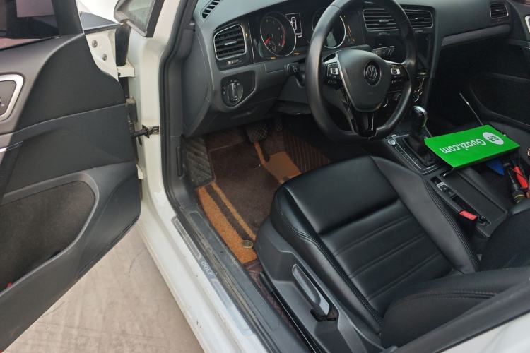 Used Volkswagen Golf 2020 Zhiai Edition 200TSI DSG Comfortable & Ambitious Version Driver Seat
