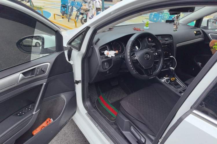 Used Volkswagen Golf 2020 Zhiai Edition 280TSI DSG Comfort Model Driver Seat
